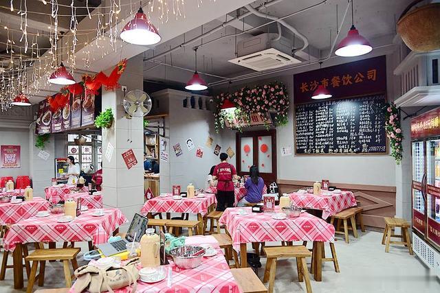 长沙下饭菜现炒有湘气的王呆呆开到泉州啦，新鲜大碗好吃实惠！