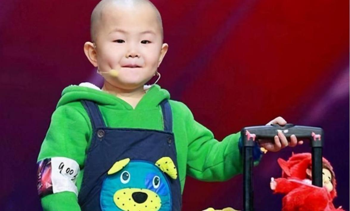 “最牛童星”：3岁出名，5岁上春晚，如今的他已经成为父母的骄傲