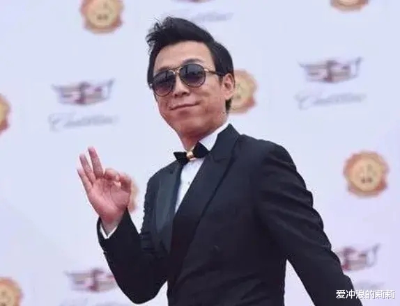 记者问黄渤：高圆圆和林志玲哪个更漂亮？他说了一句话，让全场竖起大拇指