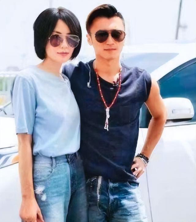 王菲大肚遮不住,谢霆锋豪掷千万为肚中孩祈福,谢贤暴怒公布遗产