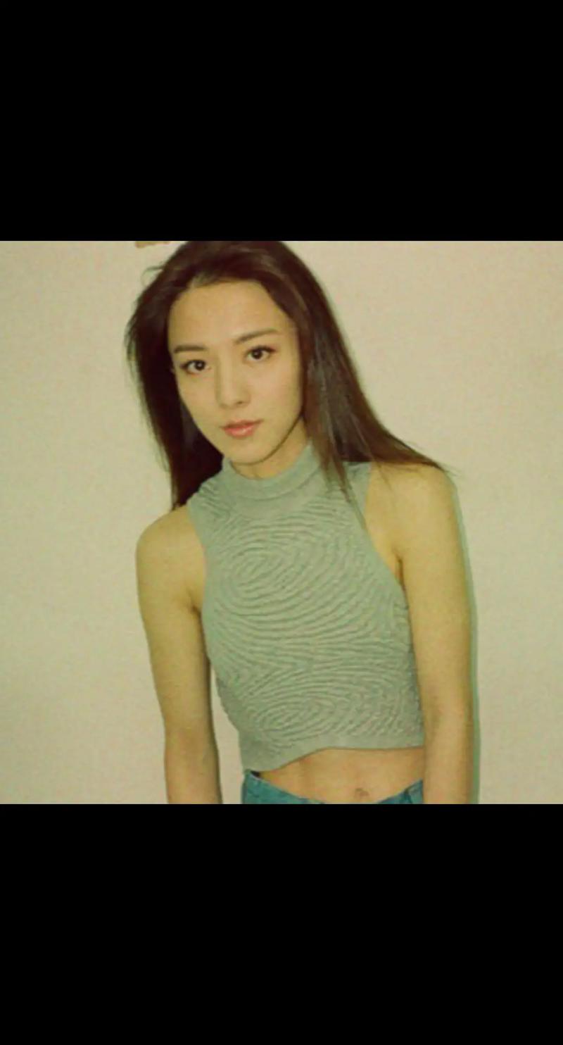 王敏奕晒出自我最新活动工作写真照——这是一个好的开始