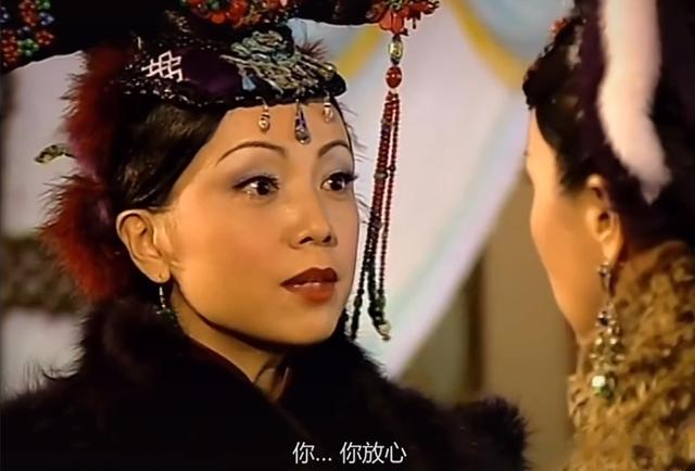 高海宁版如妃演技引争议,摇头晃脑小动作太多,网友:华妃不这样