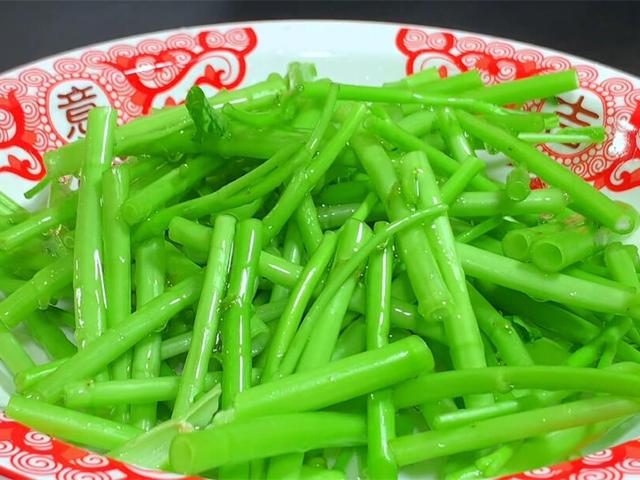 立夏将至,建议少吃虾和豆腐,多吃4样蔬菜,养阳散寒,平安入夏