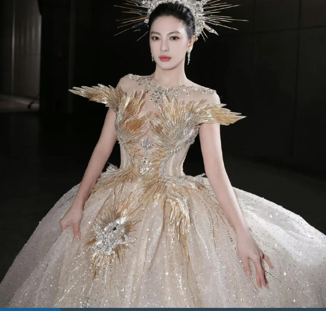 刘子琪官宣与张雨绮恋情，晒合照一起过春节，男方身份曝光