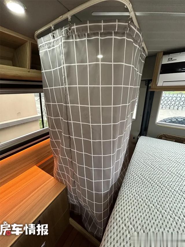 越野老炮儿的最爱！依维柯2045越野宿营车，估计国内没有比他硬的