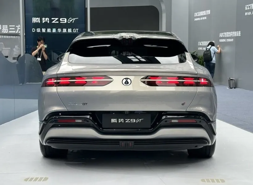 中国最强GT来了，3电机3.6秒破百，预售33.98万起，目测要卖爆！