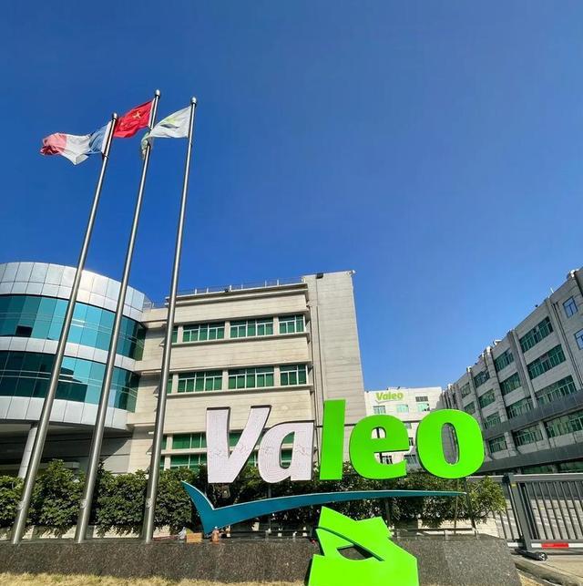 裁员5万人降薪关厂，全球4大车企巨头扛不住了吗？