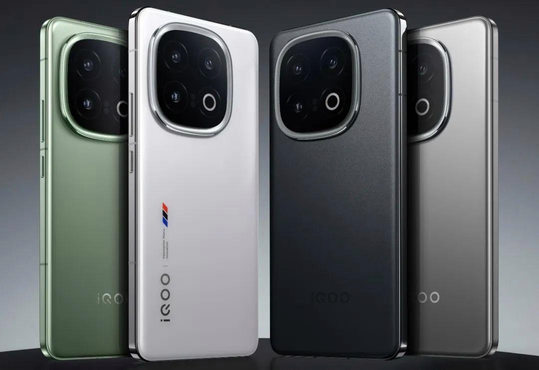 打破销量纪录,骁龙8至尊版+2K直屏,它是唯一没涨价的旗舰手机!