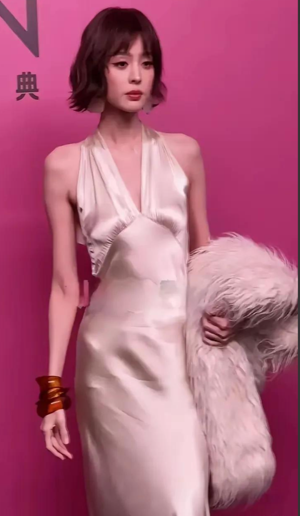 明星无滤镜下的鬼样子,宋茜忒粗糙,吴谨言像中风,孙俪似村大婶