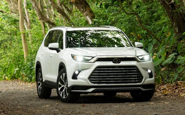 丰田2025款大汉兰达官图发布，造型像RAV4，搭3种动力