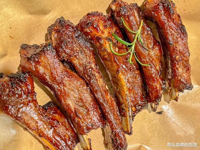 我敢说这才是猪肋排天花板做法!一根接着一根,好吃到停不下来