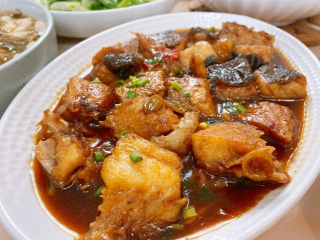 三伏天，外行人吃羊肉，行内人都吃它，高蛋白低脂肪，补钙又补脑