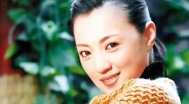 她是最悲惨女演员:5次上央视春晚,却遭同行排挤,毁掉大好前程