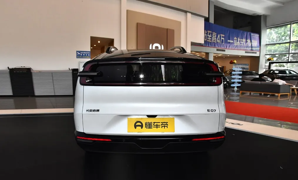 这款中大型SUV，能变皮卡，19.99万起，车长超5米，配零重力座椅