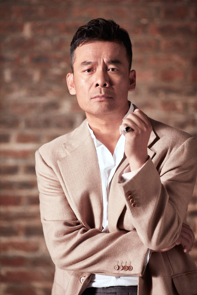 娱乐圈里四位“酒蒙子”:腾格尔为喝酒散尽家财,景冈山判若两人