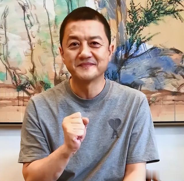 海哈金喜拍视频,爆出与李亚鹏的婚姻危机,被曝欠款增加10倍