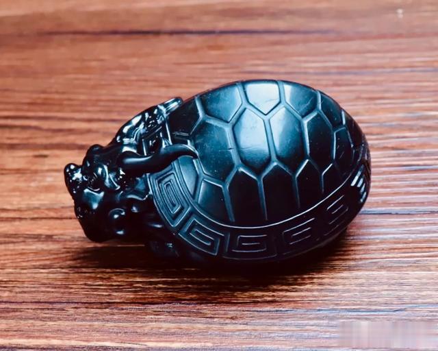 一文不值的垃圾玉种！九种不如不买的和田玉“砖头料”！