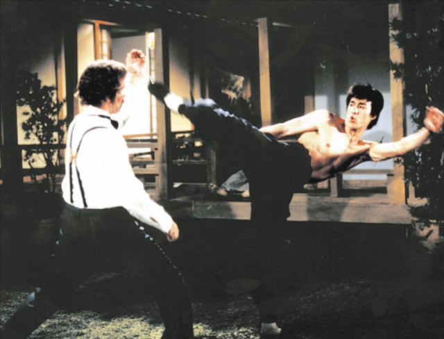 李小龙打遍天下无敌手?去世后妻子却透露:他其实很怕一种人