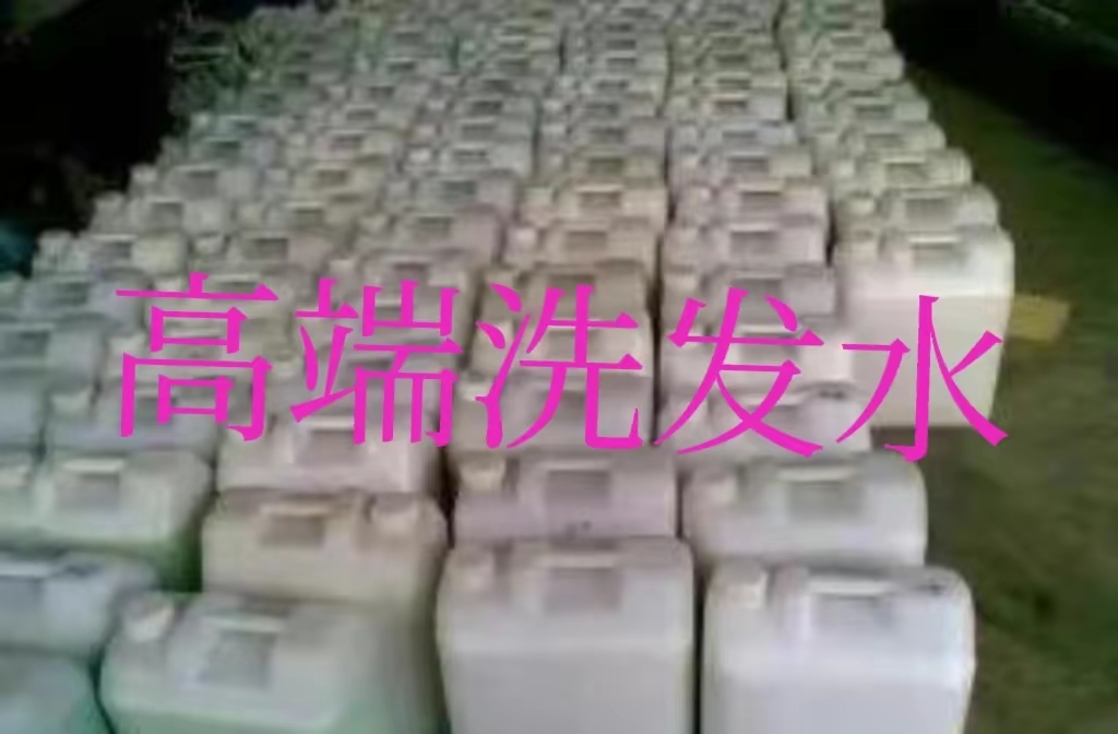理发行业太难了!前年我才花220万开理发店,今年店子就关门了