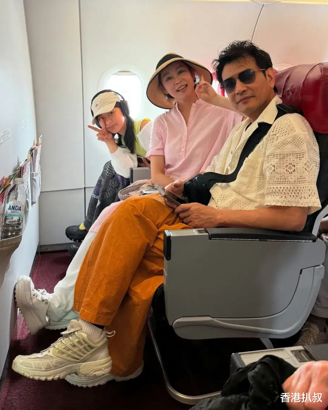 47岁TVB「御用寡妇」乐做最强继母！拖灯箱大王17年未婚生女仍未婚