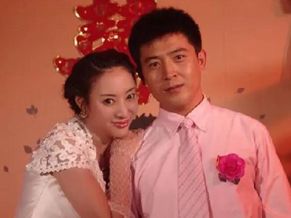 原来她就是“春晚钉子户”孙涛的老婆，怪不得孙涛每年都能上春晚