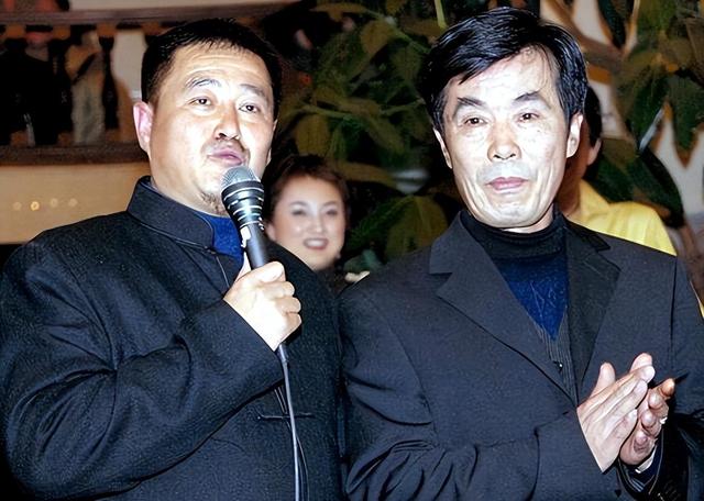 何庆魁痛斥两大明星是白眼狼,自曝亲手把他们捧红,结果忘恩负义