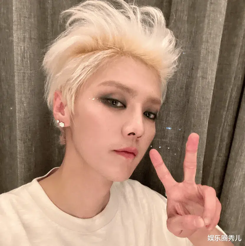 鹿晗被封风波发酵！被扒近期状态不对劲，深夜失眠喝酒还热衷染发