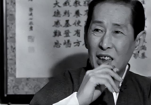 三女共侍一夫,每人每月还有50万工资拿,57岁又被爆出“四奶”?