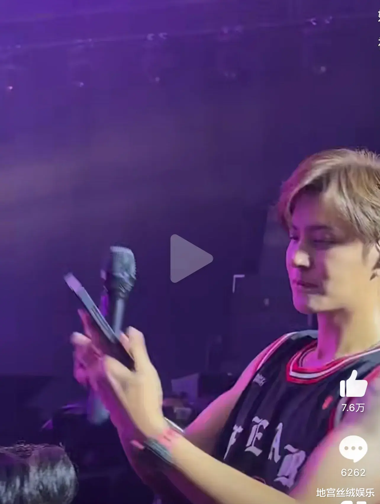 罗志祥整容了?面部僵硬脸肿不自然,发面像蜡像,拍照自证被嘲丑