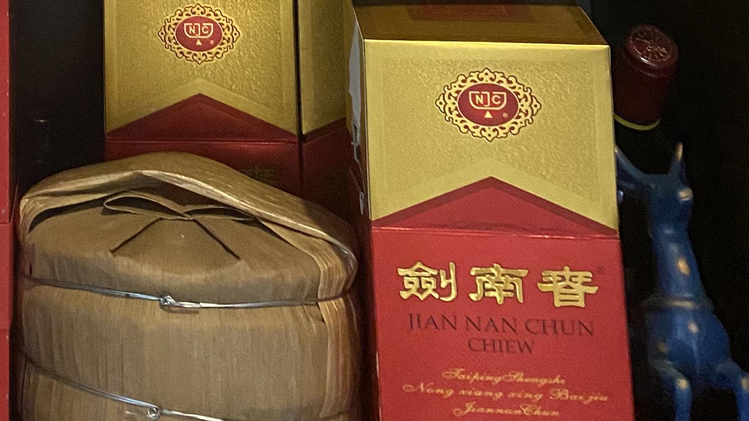 五粮液与剑南春哪个更好？对比结果竟在意料之外