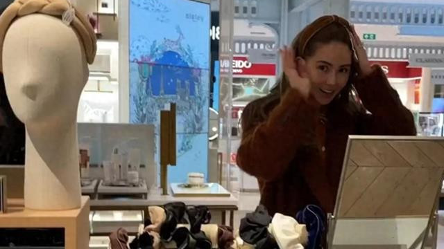 周杰伦老婆逛商场被偶遇，无滤镜也很美，31岁年轻貌美不像三孩妈！