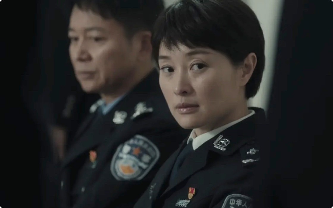 《错位》马伊琍原生态的“雀斑脸”,打了多少国产剧假警察的脸