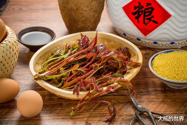 香椿好吃“禁忌多”!老传统讲究:3能吃、2不忘、1不放,别乱吃