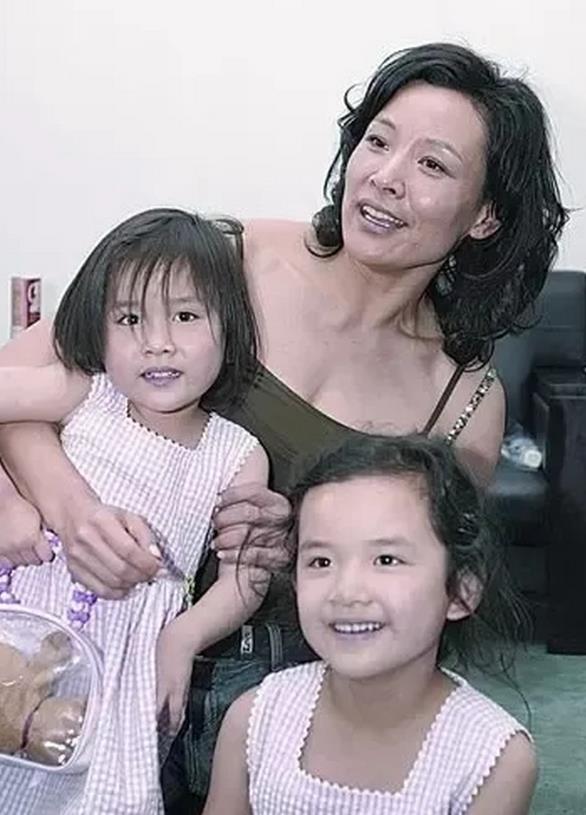 她让春晚导演悔不当初,一句话毁了众人职业,导演:当时不想活了