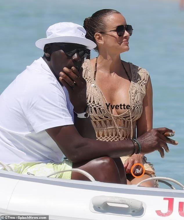 乔丹娇妻:比他小16岁一见钟情,身材火爆不输瓦妮莎,生了双胞胎