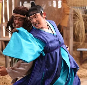 雌雄难辨,至今未婚