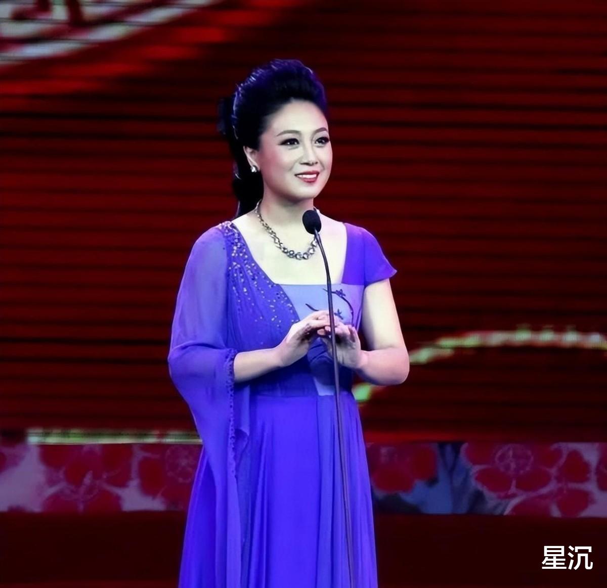 41岁国家一级演员自缢身亡，抛下11岁儿子离去，亲友：生前无异样