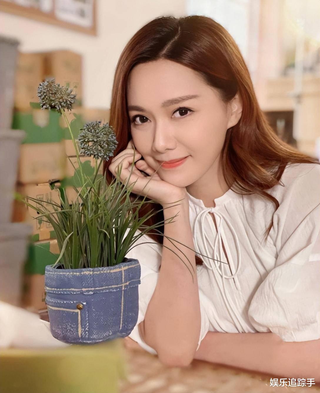 TVB高颜值女星否认怀孕,婚后事业陷入停滞,未来会退出娱乐圈?