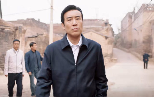 油头粉面就别演警察了!让这几位男演员告诉你,什么才是真警察