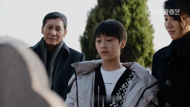 《南来北往》实锤导演重男轻女!火车上所有结婚的人都生了儿子?