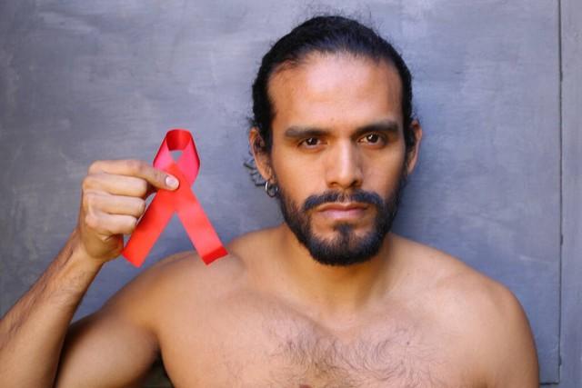 29岁男教练腹泻发热，医院确诊艾滋病，把难以启齿的痛全扒给你们