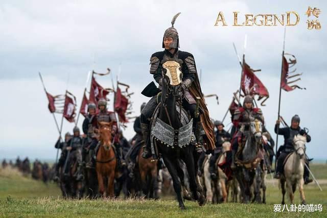 令人唏嘘！70岁成龙拍打戏吃力效果差，导演唐季礼看了心酸流泪