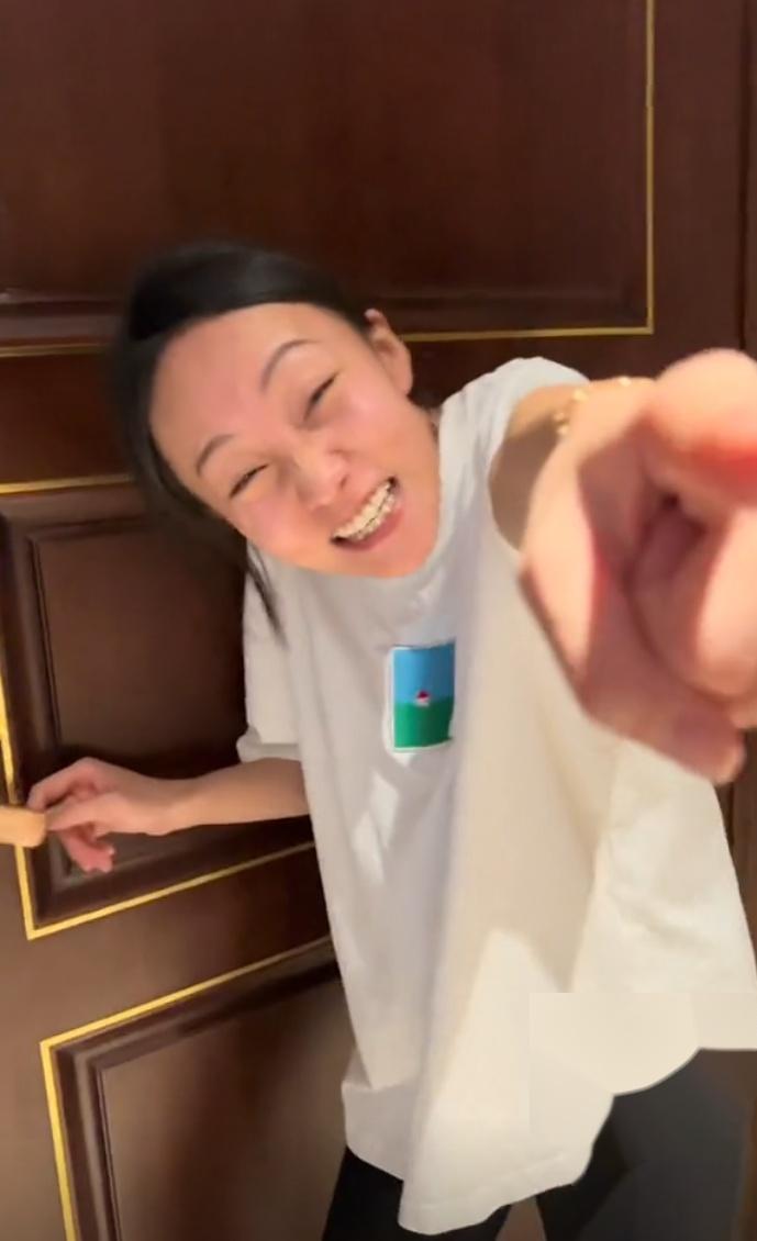 疯产姐妹停更两年，为何突然重启？有人放不下钱，有人放不下感情