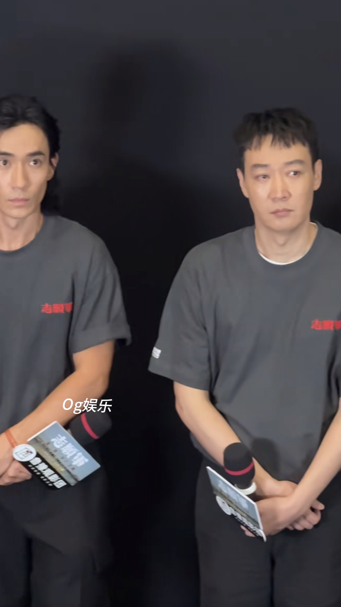 北京这一晚,被站在朱一龙身边的陈飞宇惊艳,鹤立鸡群,太出众了