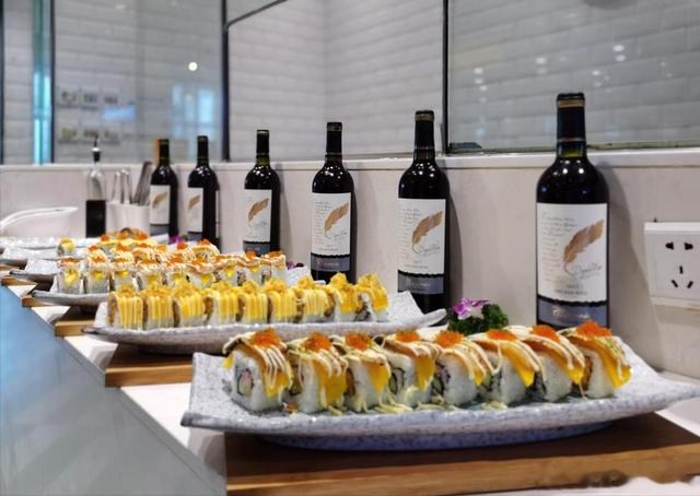 去吃自助餐,这6种食物一口都不吃的人,老板:此人绝对是内行