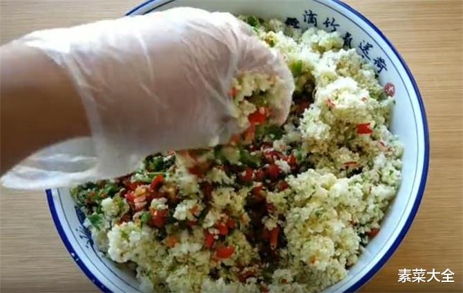 2斤辣椒,一斤黄豆,教你一个最独特做法,开胃下饭,放一年不坏