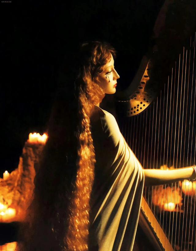 金九封面大PK：肖战成唯一女刊男封面，迪丽热巴未发刊已斩获金牌