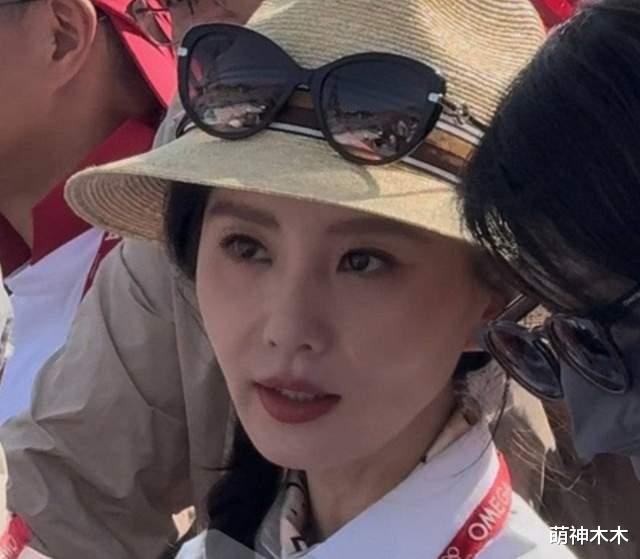 刘诗诗生图暴露真实状态,把赛场当秀场摆拍,营销用力过猛翻车