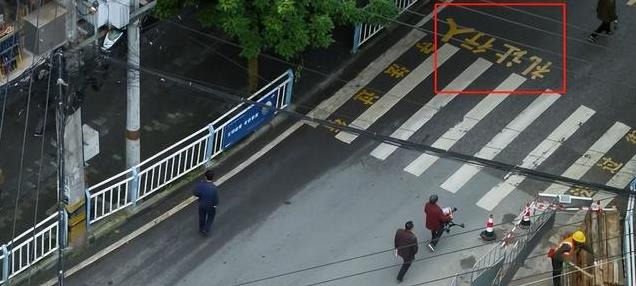 简直笑掉大牙,《我是刑警》这几处穿帮镜头,一个比一个离谱