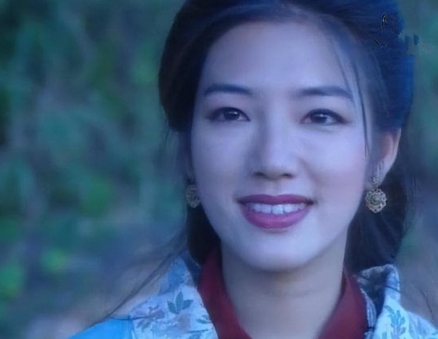 港圈审美迷惑,明明get不到美,却被“夸上天”的4位女星